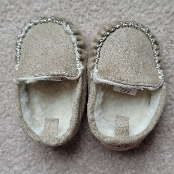 Baby slippers, 3-6 months, beige, moccasins - Picture 6 of 7